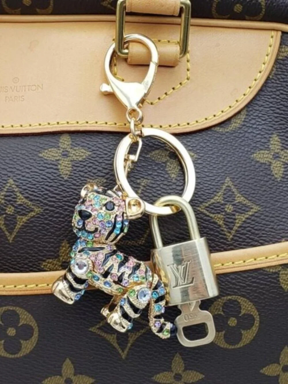 Authentic Louis Vuitton Gold Padlock 🔒 Key Set w/ Unbranded Tiger Bag Charm